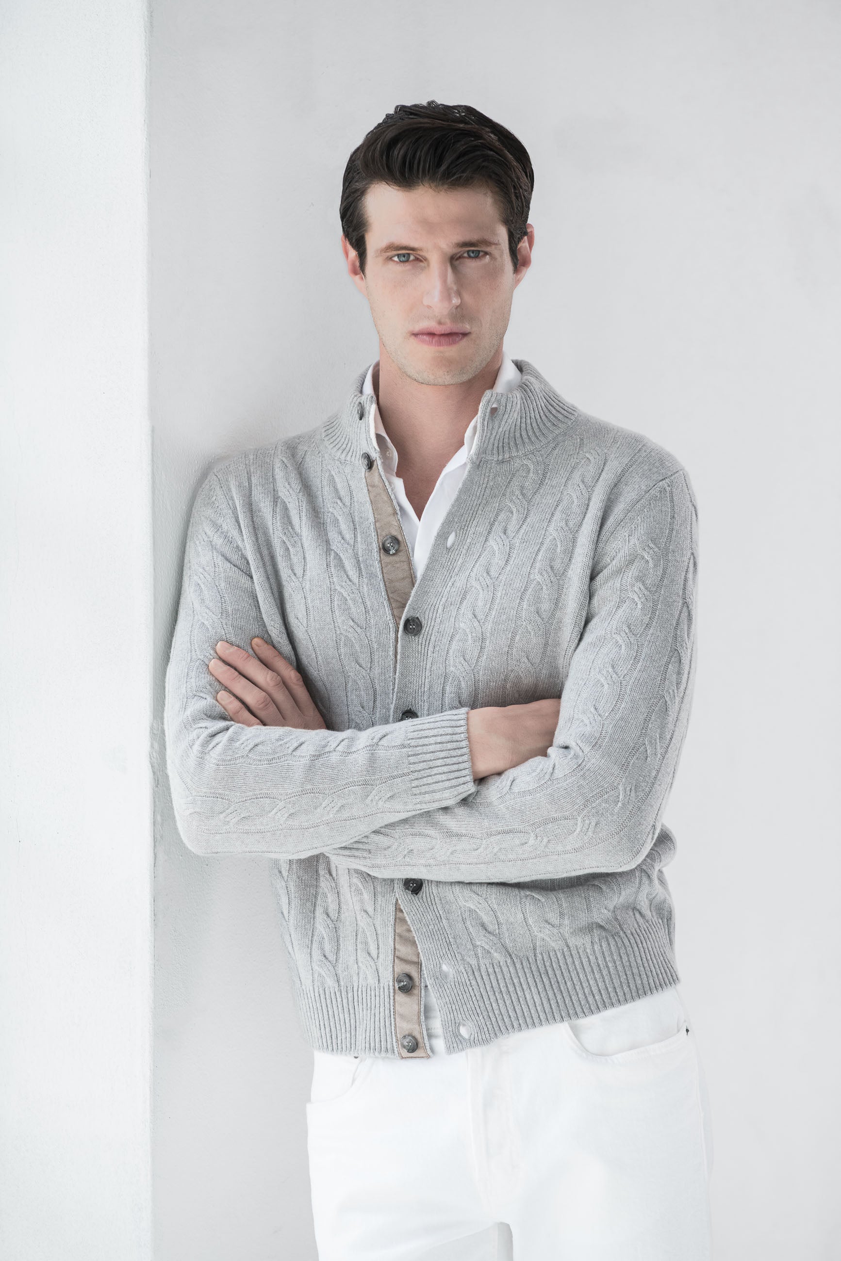 Light grey cable knit cashmere blend cardigan Made in Italy Pini Parma