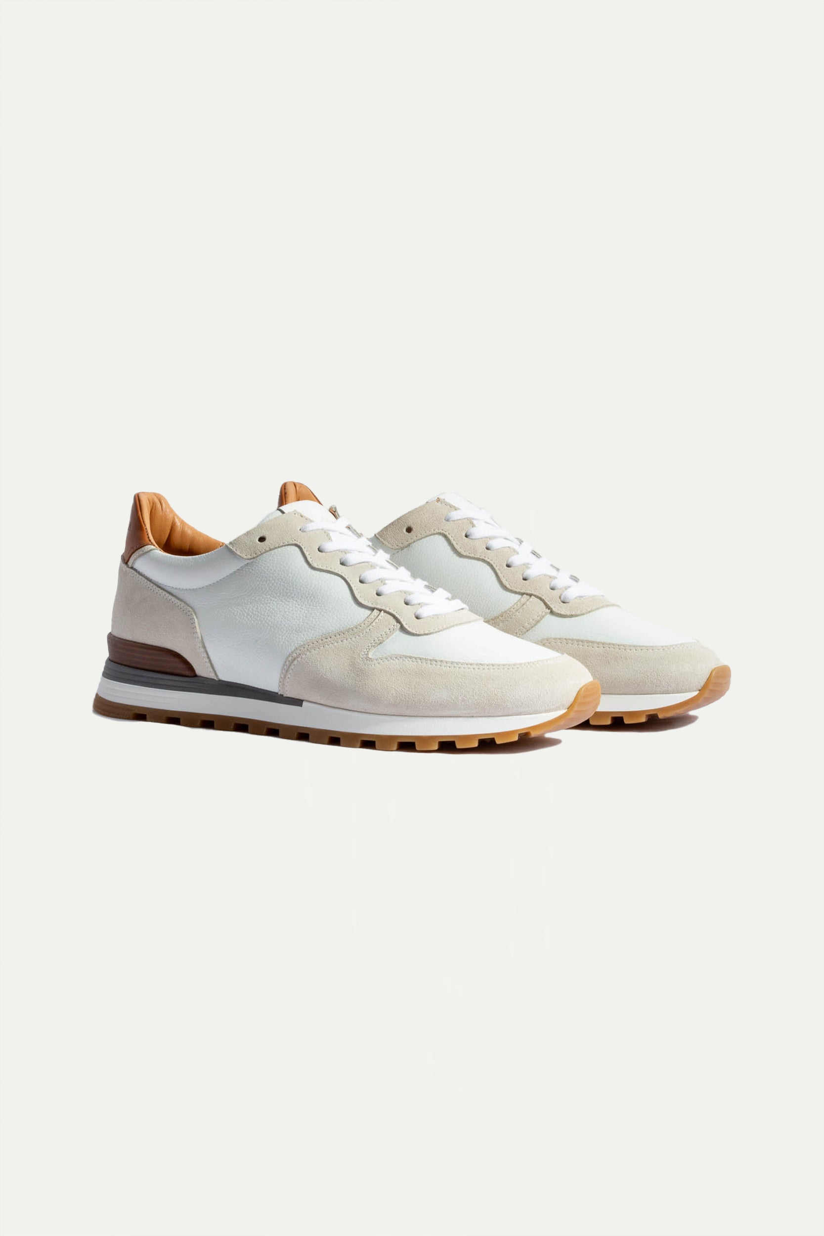 White hotsell runners men