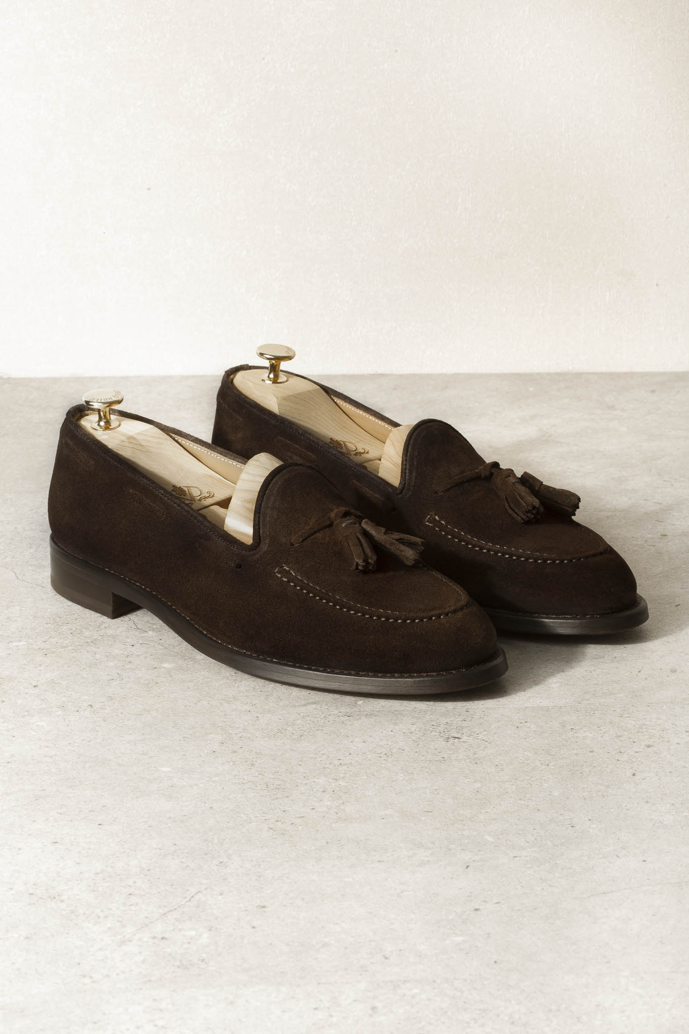 Tassel hot sale loafers suede