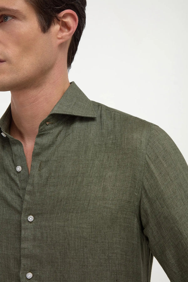 green linen shirt for men, men's green linen button-down shirt, summer green linen shirt for men, breathable linen shirt for men, stylish green linen shirt, chemise en lin verte pour hommes, chemise boutonnée en lin verte pour hommes, chemise d'été en lin verte pour hommes, chemise en lin respirante pour hommes, chemise élégante en lin verte, camicia di lino verde per uomo, camicia di lino verde con bottoni, camicia di lino traspirante per l'estate, camicia elegante di lino verde, camicia estiva di lino ver