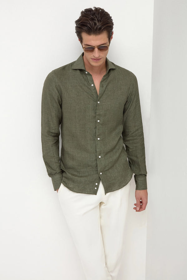 green linen shirt for men, men's green linen button-down shirt, summer green linen shirt for men, breathable linen shirt for men, stylish green linen shirt, chemise en lin verte pour hommes, chemise boutonnée en lin verte pour hommes, chemise d'été en lin verte pour hommes, chemise en lin respirante pour hommes, chemise élégante en lin verte, camicia di lino verde per uomo, camicia di lino verde con bottoni, camicia di lino traspirante per l'estate, camicia elegante di lino verde, camicia estiva di lino ver