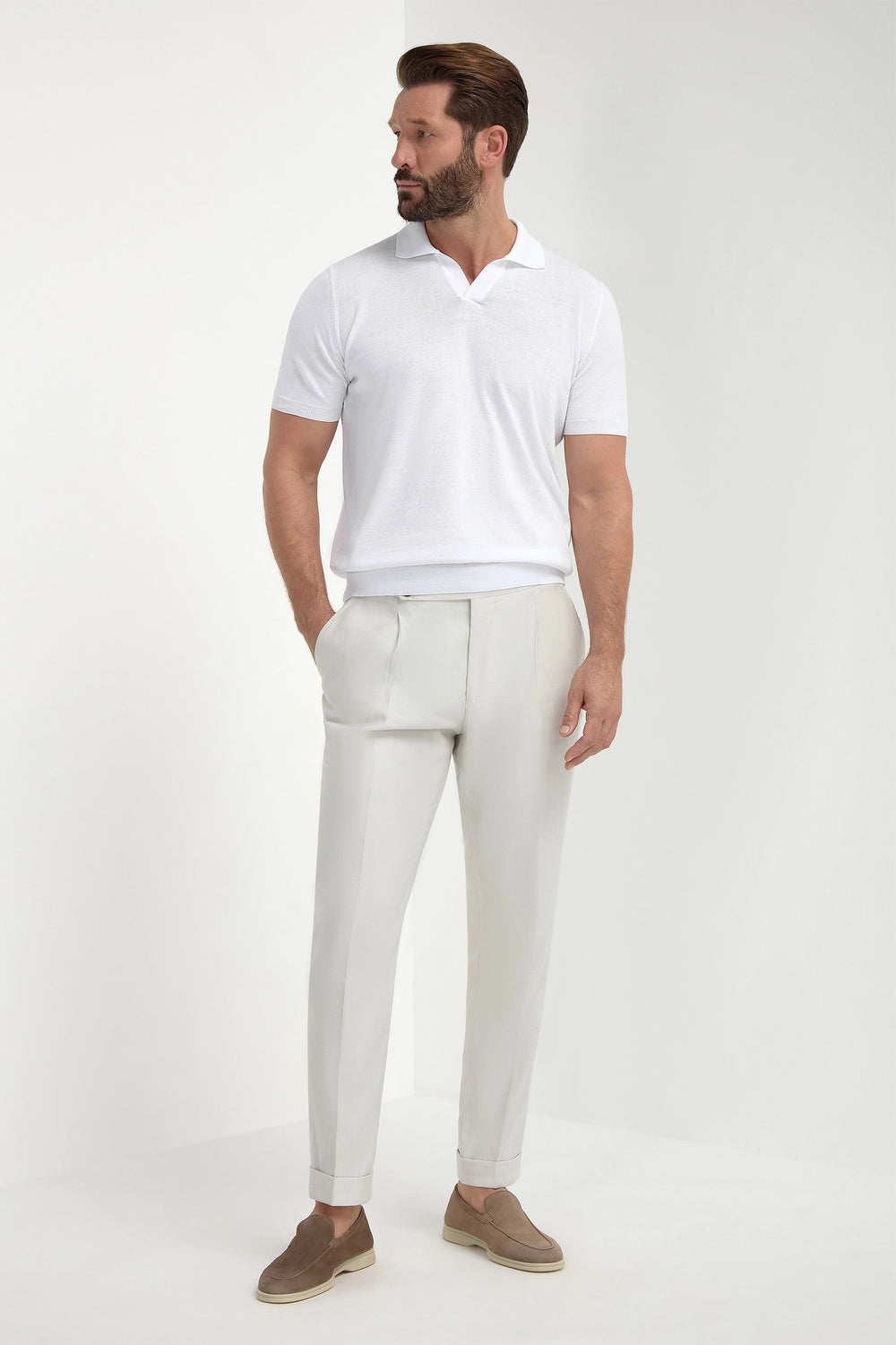 White Polo, men's white short-sleeve polo shirt, elegant breathable polo, refined casual wear, lightweight and comfortable, polo blanc pour hommes, polo respirant et raffiné, polo estival élégant, polo bianco, maglia traspirante e sofisticata, abbigliamento casual di classe.