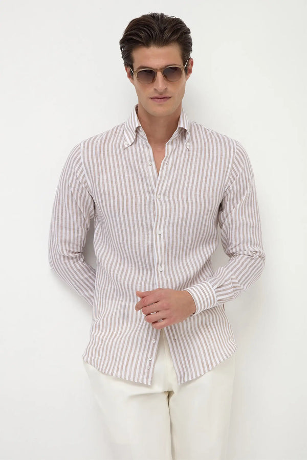 beige striped linen shirt for men, men's beige linen shirt with stripes, button-down linen shirt for men, summer linen shirt for men, chemise en lin beige rayée pour hommes, chemise boutonnée en lin pour hommes, chemise d'été en lin rayée pour hommes, camicia di lino beige a righe per uomo, camicia di lino a righe per l'estate, camicia di lino beige con bottoni, breathable linen shirt for men, elegant striped linen shirt, chemise en lin respirante pour hommes, chemise élégante rayée en lin, camicia elegan