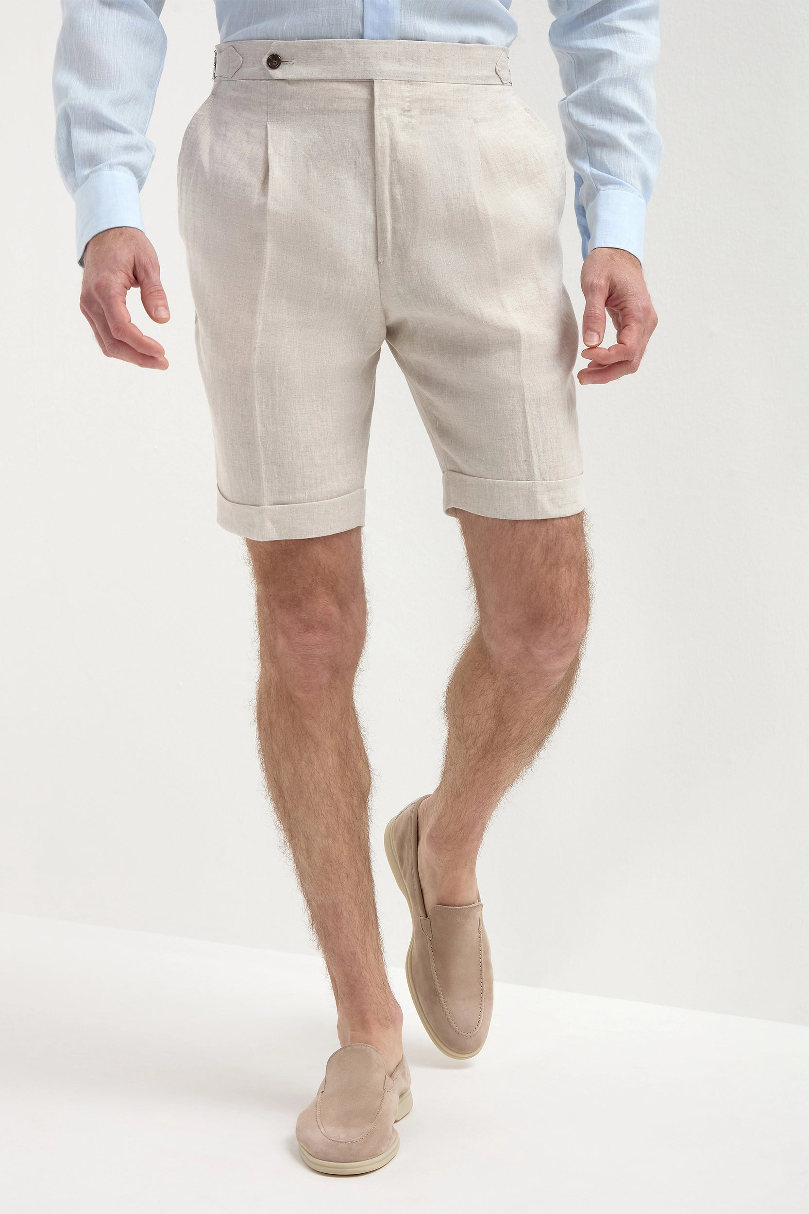 Beige Linen Shorts, men's beige breathable linen shorts, elegant lightweight summer shorts, refined casual wear, comfortable and versatile, short en lin beige pour hommes, short estival respirant, short élégant et sophistiqué, pantaloncini in lino beige, bermuda traspirante e raffinato, abbigliamento casual di classe.