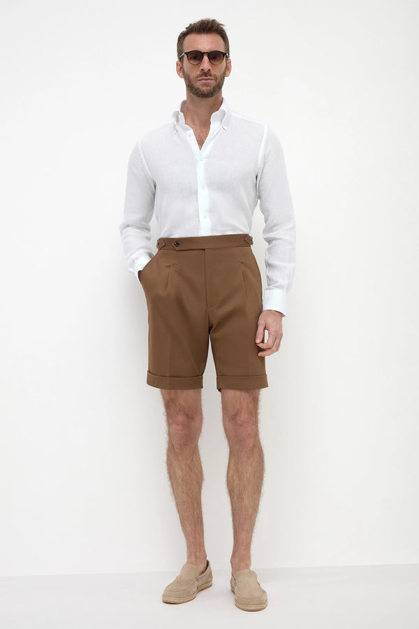 Brown Cotton Shorts, men's brown summer shorts, elegant casual cotton shorts, breathable lightweight shorts, refined tailored shorts, short en coton marron pour hommes, short d'été élégant, short respirant et confortable, pantaloncini in cotone marrone, pantaloncini estivi eleganti, bermuda sartoriali traspiranti.