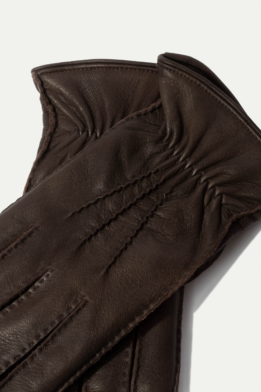 Cashmere deerskin gloves, dark brown cashmere gloves, italian cashmere gloves, italian cashmere. dark brown gloves, Gants cachemire en peau de daim, gants cachemire marron foncé, gants cachemire italiens, cachemire italien. gants marron foncé, Guanti in cashmere, guanti in cashmere marrone scuro, guanti in cashmere italiano, guanti in cashmere italiano. guanti marrone scuro,