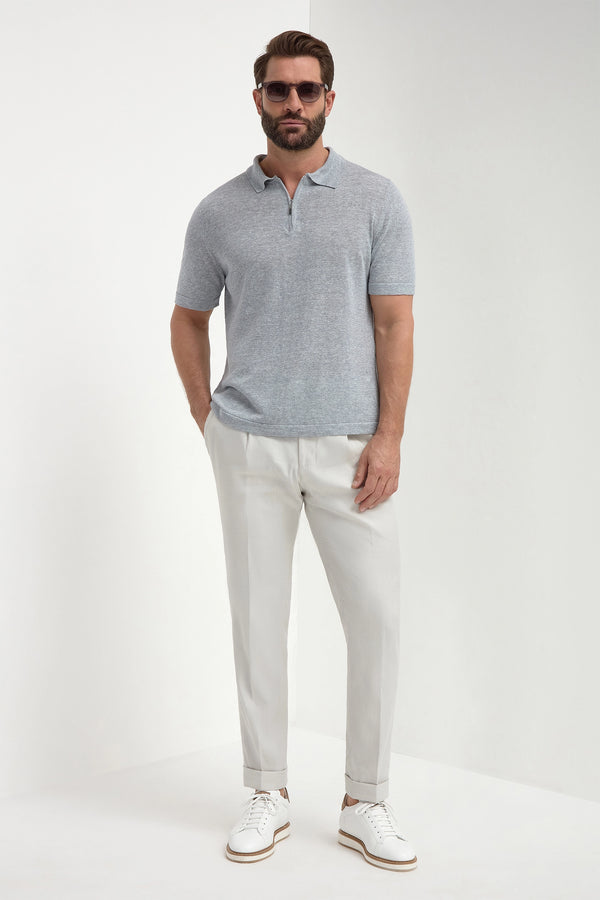 Sky Grey Linen and Cotton Zipped Polo, men's light grey zip polo, elegant breathable polo, lightweight summer knitwear, refined casual wear, polo zippé en lin et coton gris ciel pour hommes, polo léger et respirant, polo estival élégant, polo con zip in lino e cotone grigio cielo, polo traspirante e raffinato, maglia casual elegante.