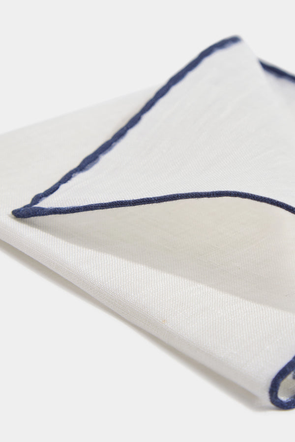 White/Blue Linen Pocket Square, men's white and blue pocket square, elegant linen handkerchief, formal white/blue pocket square, breathable linen accessory, pochette en lin blanche et bleue pour hommes, pochette élégante en lin, accessoire formel en lin blanc et bleu, fazzoletto da taschino bianco/blu in lino, fazzoletto elegante bianco e blu, accessorio formale in lino bicolore.