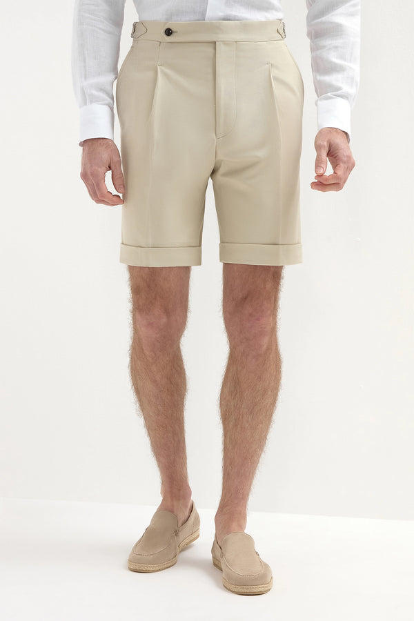 Beige Cotton Shorts, men's beige summer shorts, elegant casual cotton shorts, breathable lightweight shorts, refined tailored shorts, short en coton beige pour hommes, short d'été élégant, short respirant et confortable, pantaloncini in cotone beige, pantaloncini estivi eleganti, bermuda sartoriali traspiranti.