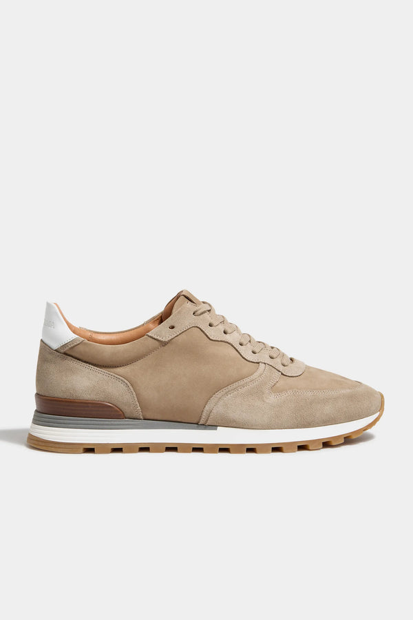 Suede runners, nabuck sport shoes, elegant suede and nubuck runners, Beige suede shoes, Scarpe da corsa in camoscio, scarpe sportive in nabuck, scarpe da corsa eleganti in camoscio e nabuk, scarpe in camoscio beige, Chaussures de sport en daim, chaussures de sport en nubuck, chaussures élégantes en daim et nubuck, chaussures en daim beige, Scarpe da corsa in camoscio,