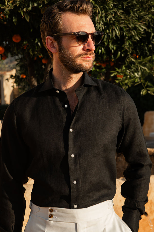   chemise en lin noir, chemise noire lin, chemise  en lin noir, homme été blanc, black linen shirt, linen black shirt, black summer linen shirt, camicia in lino nero, camicia uomo in lino nero, camicia nera, camicia estiva nera in lino, 