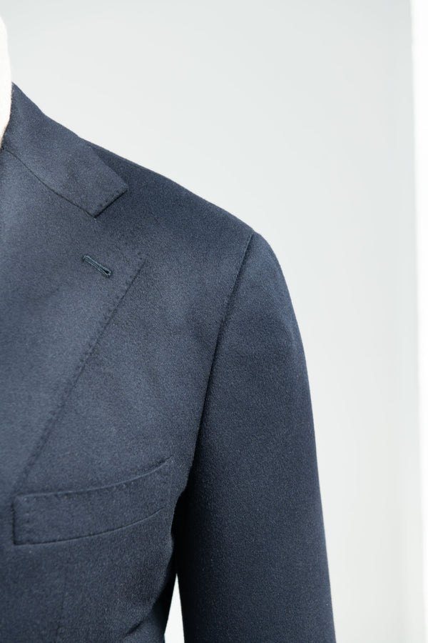 
Blue Blazer, Loro Piana Jacket, Loro Piana Cashmere Blazer, Blue Blazer in Loro Piana Cashmere, Blazer bleu, Veste Loro Piana, Blazer en cachemire Loro Piana, Blazer bleu en cachemire Loro Piana, Blazer blu, giacca Loro Piana, blazer in cashmere Loro Piana, blazer in cashmere blu Loro Piana, 
