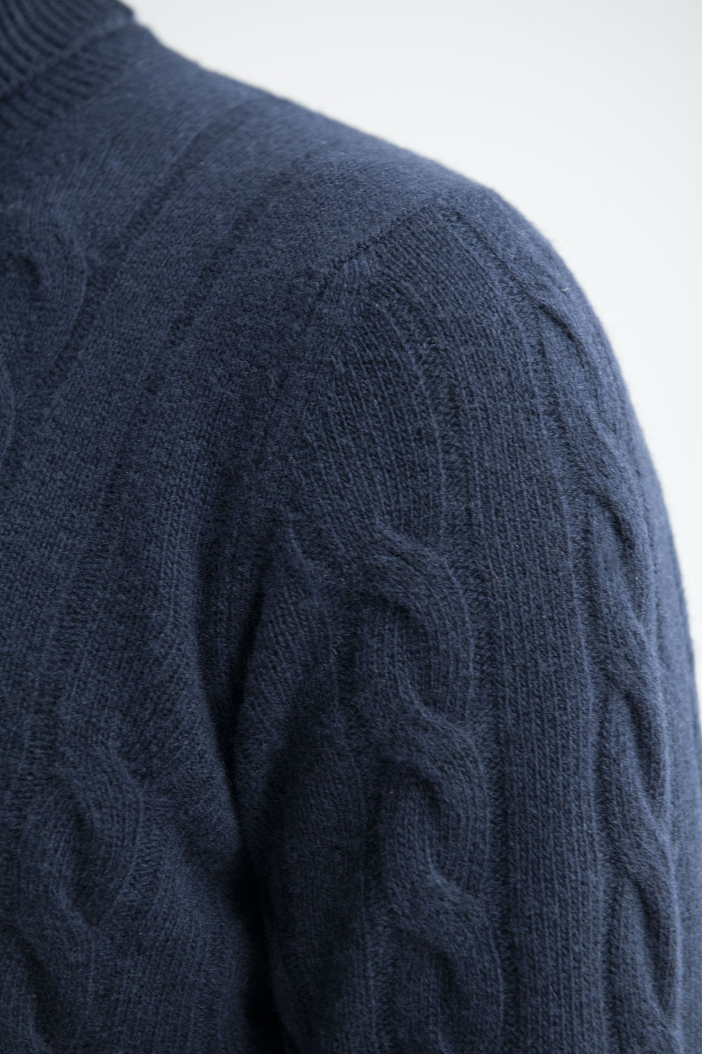 
Cable Knit turtleneck in merino wool, italian merino wool sweater, Blue Cable Knit Turtleneck in italian wool,  100% superfine Super 100 Merino wool turtleneck, Col roulé en laine mérinos, pull italien en laine mérinos, Col roulé en laine italienne, 100% laine mérinos Super 100, Dolcevita in lana merino, maglione italiano in lana merino, Dolcevita blu in lana italiana, dolcevita in lana Super 100 Merino 100% superfine
