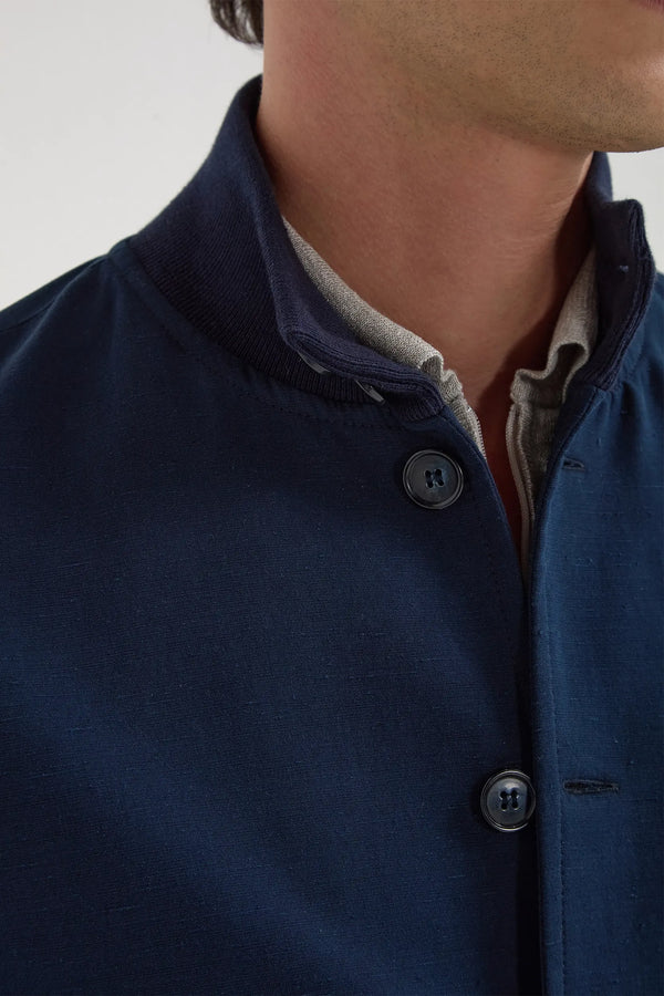 High-end blue bomber jacket, Italian blue jacket, luxury men’s bomber, premium cotton and silk jacket, elegant casual jacket, handcrafted Italian bomber, stylish blue bomber, blouson bleu en coton et soie fabriqué en Italie, veste bomber italienne haut de gamme, veste élégante pour homme, giacca bomber blu in cotone e seta fatta in Italia, giacca elegante italiana