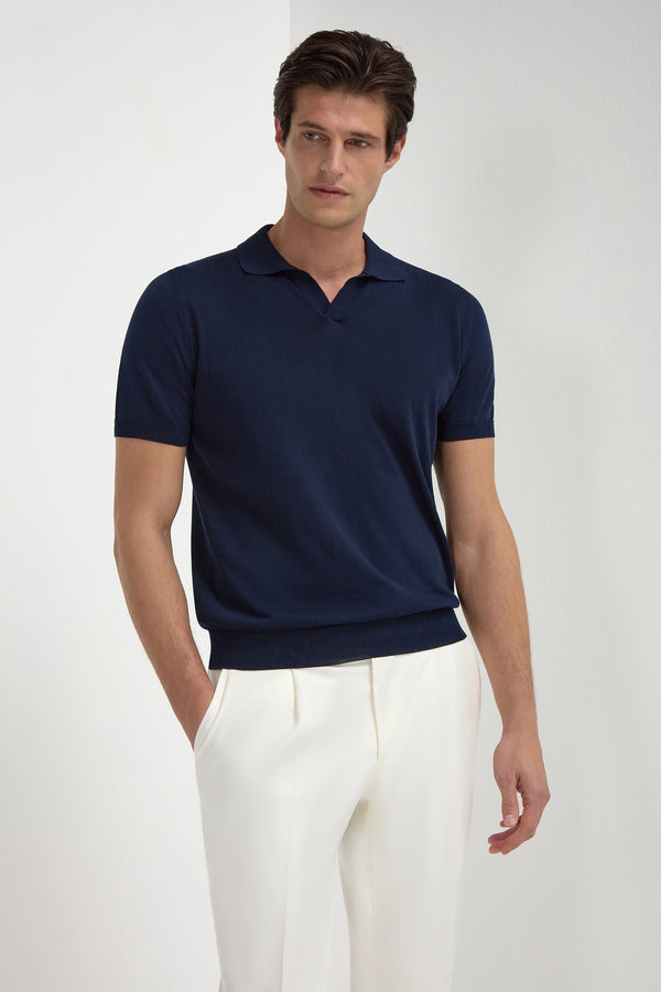 Blue Polo, men's blue short-sleeve polo shirt, elegant breathable polo, refined casual wear, lightweight and comfortable, polo bleu pour hommes, polo respirant et raffiné, polo estival élégant, polo blu, maglia traspirante e sofisticata, abbigliamento casual di classe.