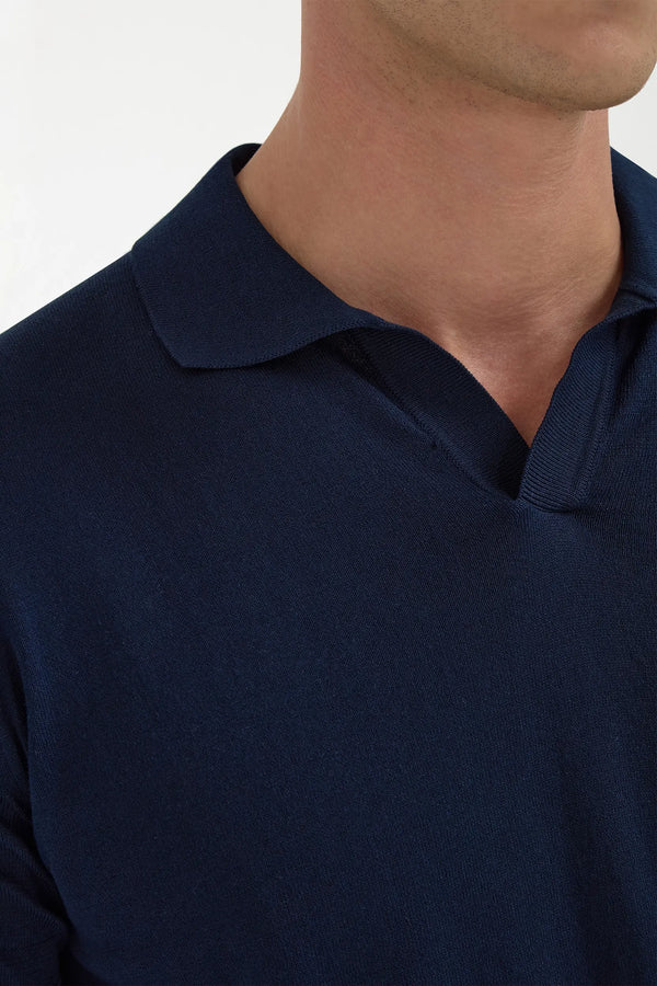 Blue Polo, men's blue short-sleeve polo shirt, elegant breathable polo, refined casual wear, lightweight and comfortable, polo bleu pour hommes, polo respirant et raffiné, polo estival élégant, polo blu, maglia traspirante e sofisticata, abbigliamento casual di classe.