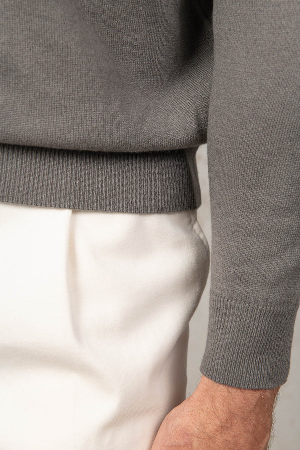 taupe cashmere turtleneck, cashmere turtleneck, thin cashmere turtleneck, col roulé taupe, col roulé cachemire, col roulé cachemire taupe, dolcevita cashmere taupe, dolcevita cashmere, dolcevita cashmere sottile, 