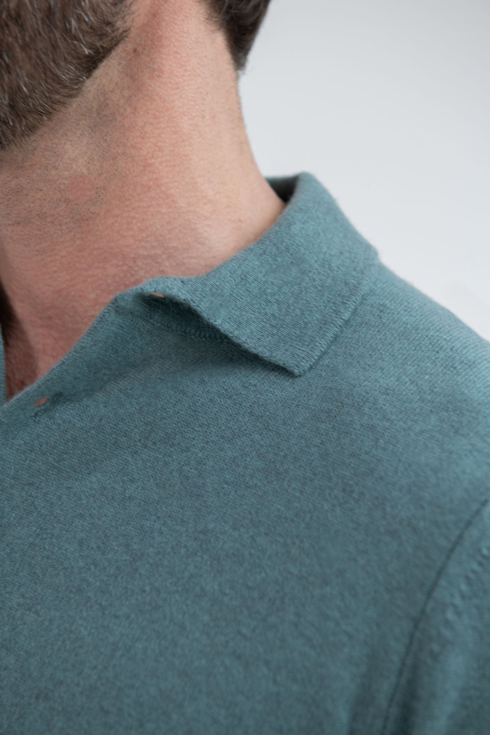 Polo in cashmere verde – Made in Italy