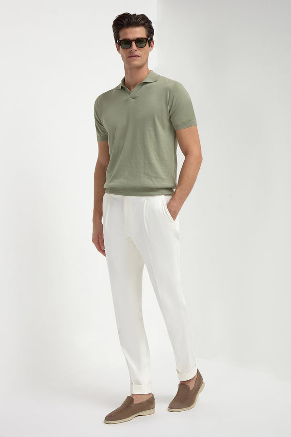 Green Polo, men's green short-sleeve polo shirt, elegant breathable polo, refined casual wear, lightweight and comfortable, polo vert pour hommes, polo respirant et raffiné, polo estival élégant, polo verde, maglia traspirante e sofisticata, abbigliamento casual di classe.