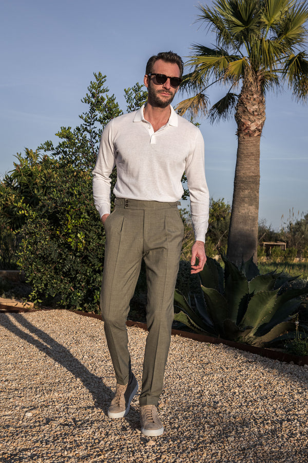 Men wool trousers, dark green trousers, summer wool trousers, men musk green trousers, high rise italian trousers, italian dark green trousers, Pantaloni uomo in lana, pantaloni verde scuro, pantaloni estivi in lana, pantaloni uomo verde muschio, pantaloni italiani a vita alta, pantaloni italiani verde scuro, Pantalon en laine pour homme, pantalon vert foncé, pantalon en laine pour l'été, pantalon vert musqué pour homme, pantalon italien taille haute, pantalon italien vert foncé, 