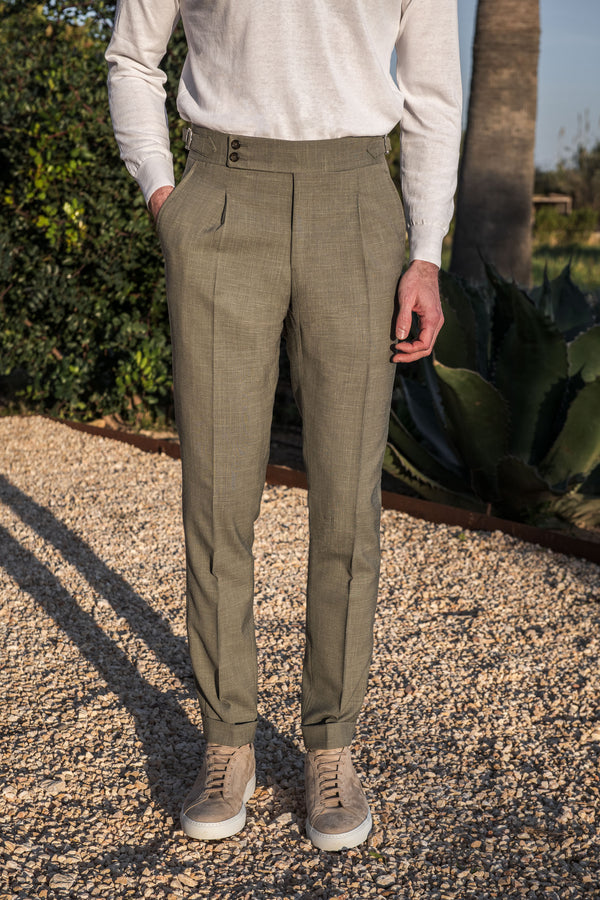 Men wool trousers, dark green trousers, summer wool trousers, men musk green trousers, high rise italian trousers, italian dark green trousers, Pantaloni uomo in lana, pantaloni verde scuro, pantaloni estivi in lana, pantaloni uomo verde muschio, pantaloni italiani a vita alta, pantaloni italiani verde scuro, Pantalon en laine pour homme, pantalon vert foncé, pantalon en laine pour l'été, pantalon vert musqué pour homme, pantalon italien taille haute, pantalon italien vert foncé, 