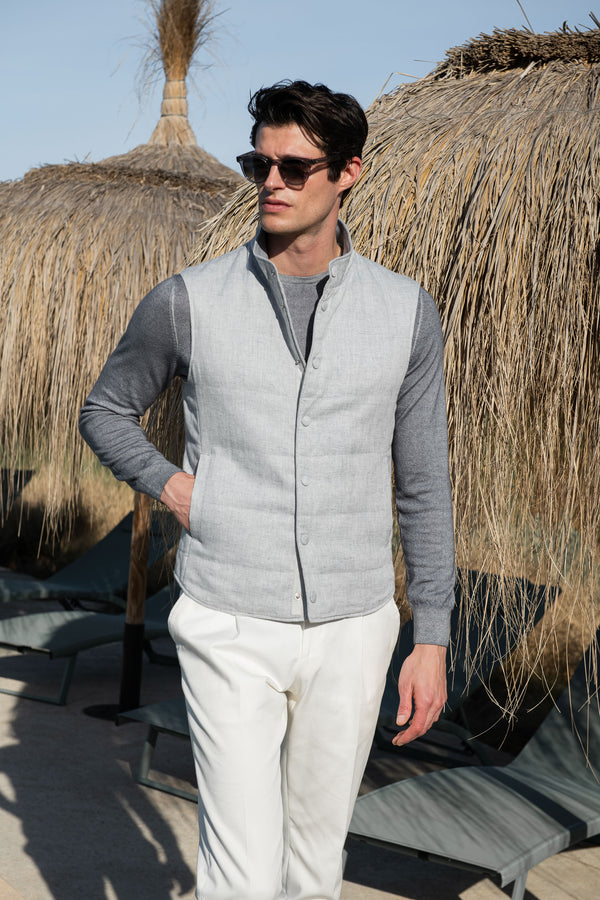 Men Cashmere round neck, grey roundneck, summer cashmere roundneck, grey light roundneck, italian cashmere jumper, grey cashmere roundneck, Col rond en cachemire pour homme, col rond gris, col rond en cachemire pour l'été, col rond gris léger, pull en cachemire italien, col rond en cachemire gris, Girocollo cashmere uomo, girocollo grigio, girocollo cashmere estate, girocollo grigio chiaro, maglione cashmere italiano, girocollo cashmere grigio, 