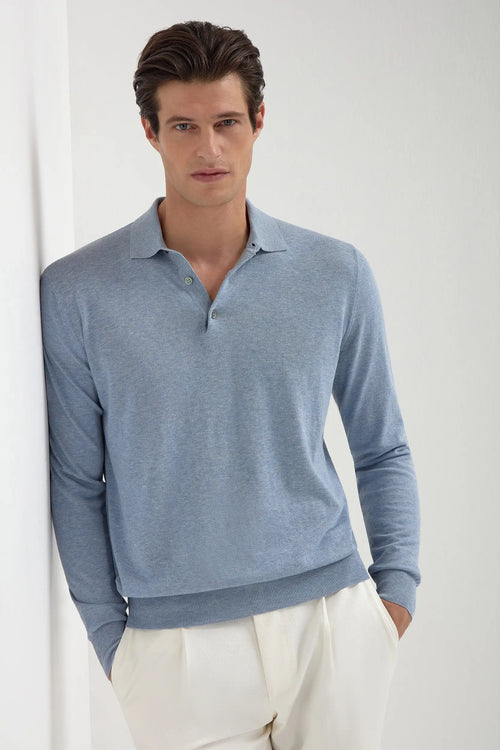 High-end light blue long sleeve polo, Italian light blue polo shirt, luxury men’s long sleeve polo, premium Italian cotton polo, elegant men’s casual shirt, handcrafted Italian polo, classic light blue long sleeve polo, stylish Italian polo shirt, polo bleu clair à manches longues fabriqué en Italie, polo italien bleu clair haut de gamme, polo de luxe pour homme, polo élégant en coton italien, polo azzurro a maniche lunghe fatto in Italia, polo elegante italiano