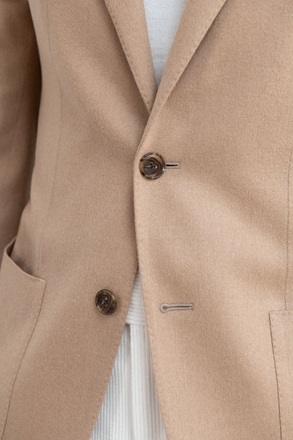 Loro Piana Wool Jacket, Camel Wool Jacket, Loro Piana Camel Wool, Camel Jacket made in Italy, Veste en laine Loro Piana, veste en laine camel Loro Piana, laine camel Loro Piana, veste camel fabriquée en Italie, acca in lana Loro Piana, giacca in lana cammello Loro Piana, giacca in lana cammello Loro Piana, giacca cammello made in Italy, Bactrian 