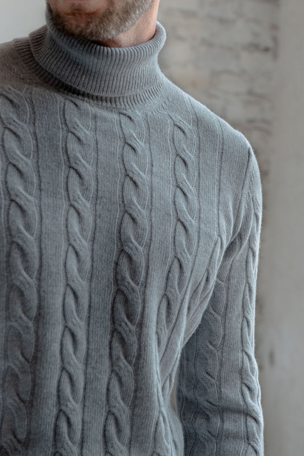 Mid grey cable knit turtleneck – Made in Italy