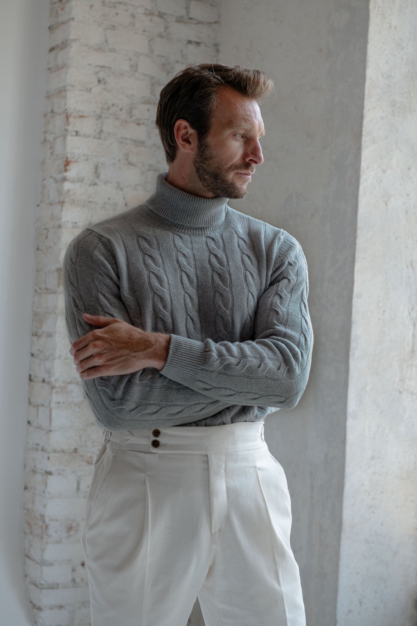 Mid grey cable knit turtleneck – Made in Italy