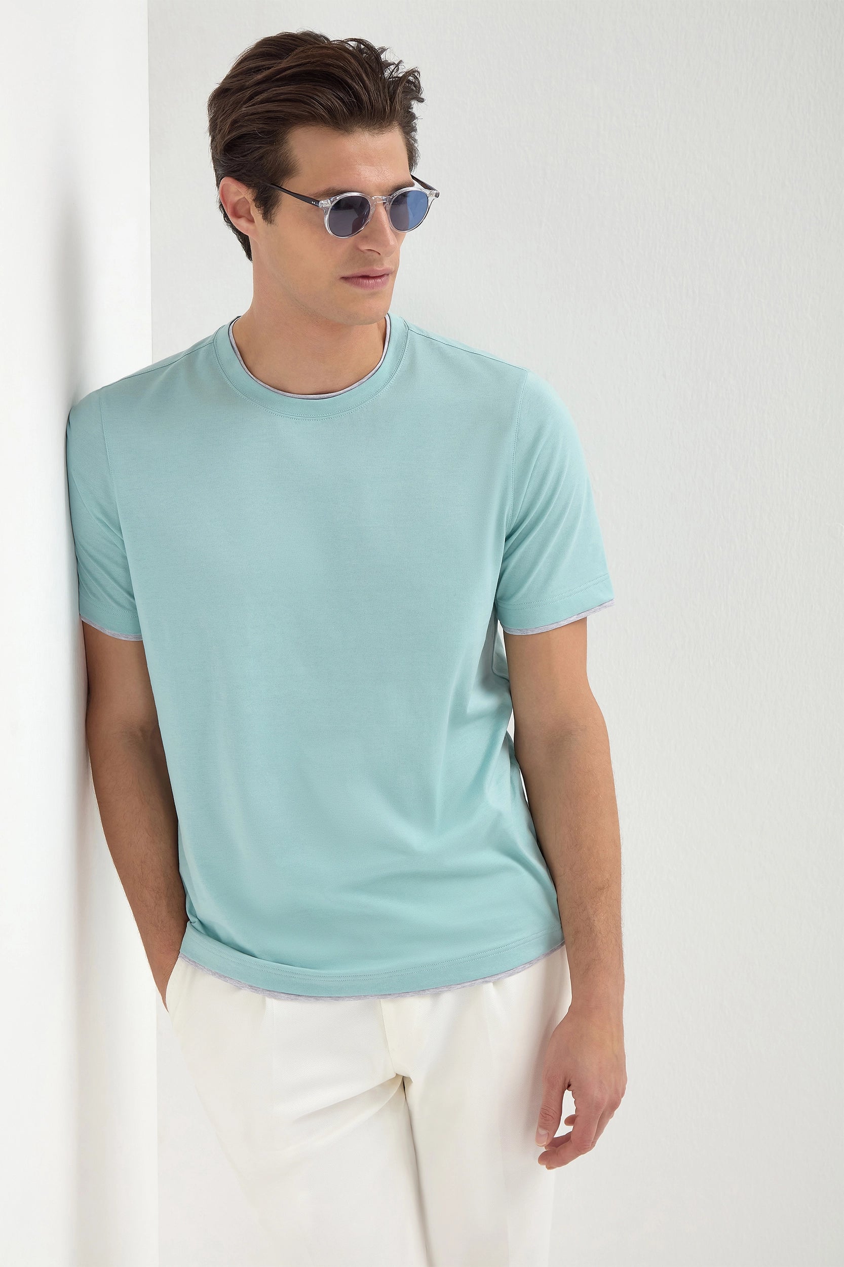 T-shirt in cotone menta con dettaglio colletto - Made in Italy