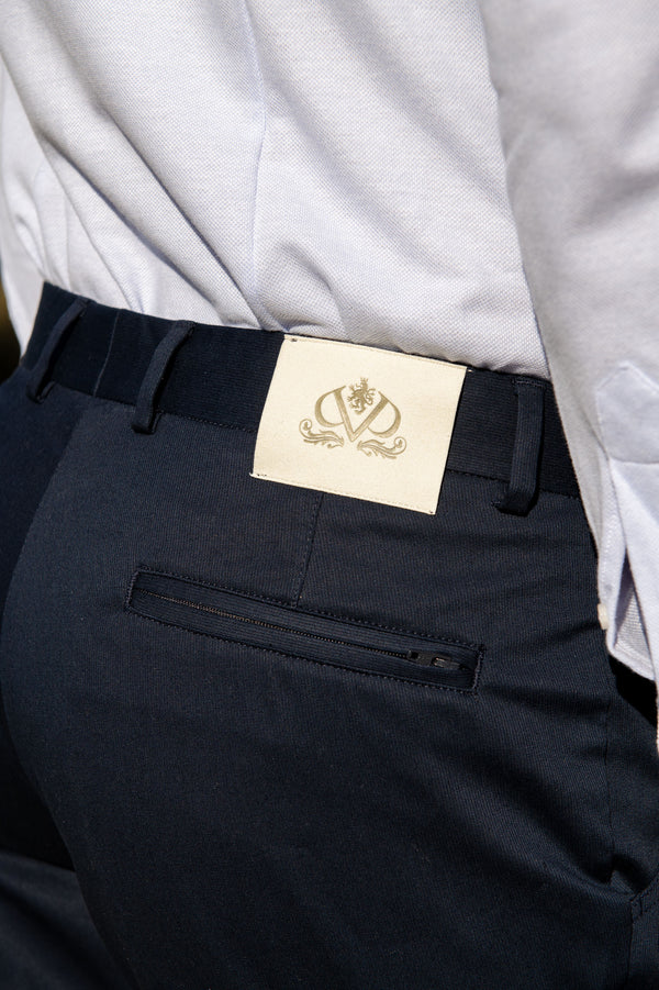 Blue Navy Cotton trousers, Sirmione Trousers, Cotton Trousers with Coin pocket, Blue Navy summer cotton trousers, Pantaloni in cotone blu navy, Pantaloni Sirmione, Pantaloni in cotone con tasca portamonete, Pantaloni estivi in cotone blu navy, Pantalon en coton bleu marine, Pantalon Sirmione, Pantalon en coton avec poche à monnaie, Pantalon d'été en coton bleu marine,