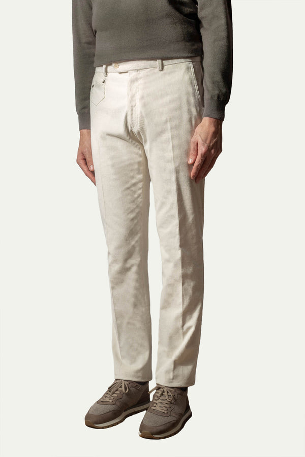 pantalon corduroy homme, men's corduroy trousers, pantalon en corduroy blanc cassé, off white corduroy trousers, sirmione corduroy trousers, pantalon sartorial corduroy, pantalone in velluto a coste uomo, pantaloni in velluto a coste uomo, pantalone in velluto a coste bianco bianco , pantaloni in velluto a coste sirmione, pantalone in velluto a coste sartoriale,