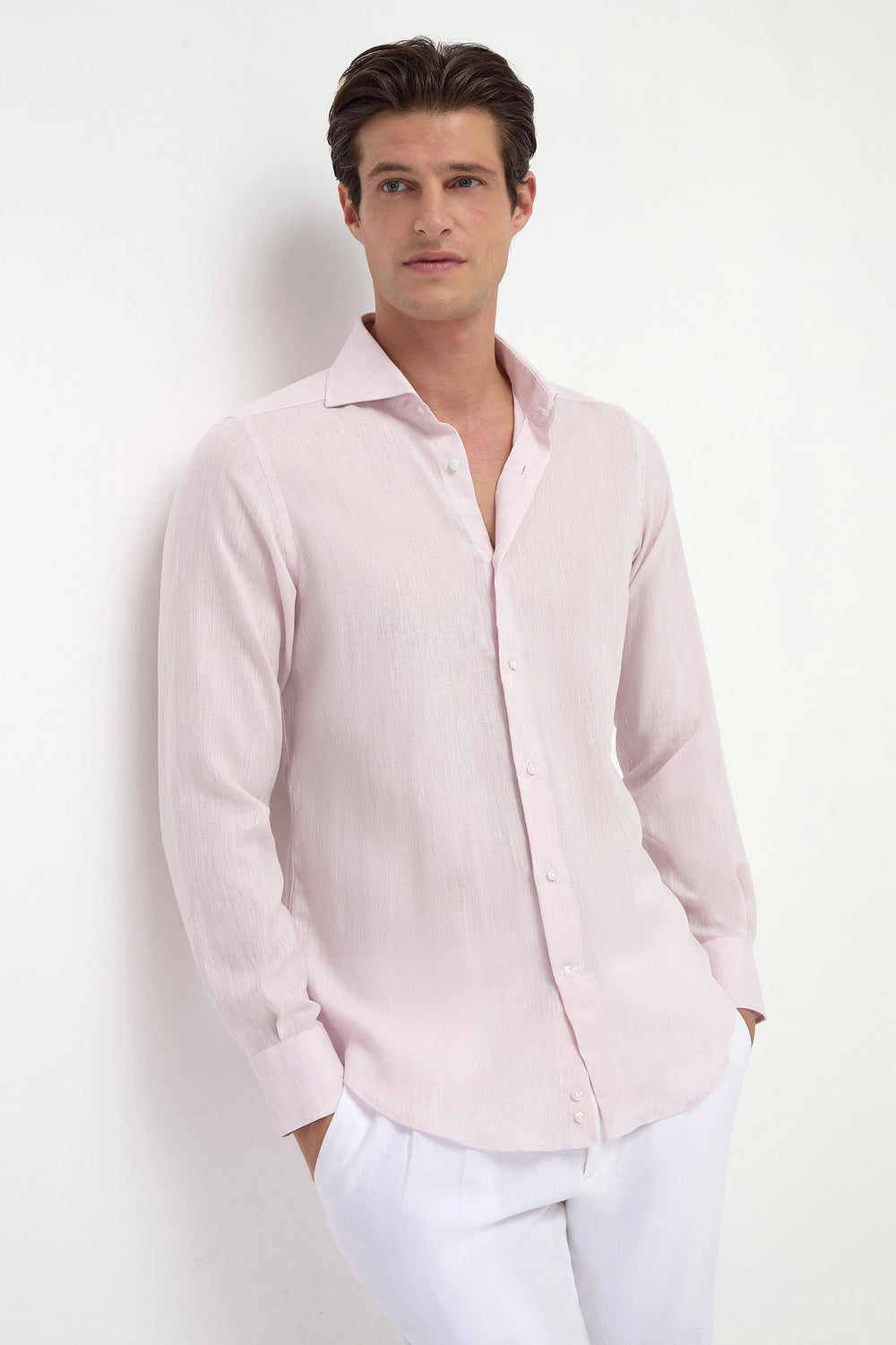 Pink Linen Shirt, men's pink linen shirt, elegant pink shirt, breathable summer shirt, casual pink linen shirt, chemise en lin rose pour hommes, chemise d'été rose, chemise élégante en lin, camicia di lino rosa per uomo, camicia rosa elegante, camicia estiva in lino.