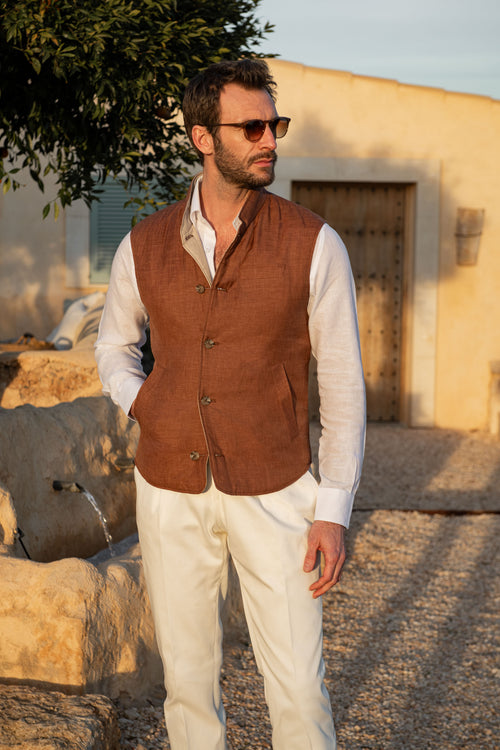 Beige vest, rusty vest, reversible vest, Loro Piana vest, Italian vest, Loro Piana reversible vest, Gilet beige, gilet color ruggine, gilet reversibile, gilet Loro Piana, gilet italiano, gilet reversibile Loro Piana, Gilet beige, gilet de couleur rouille, gilet réversible, gilet Loro Piana, gilet italien, gilet réversible Loro Piana,