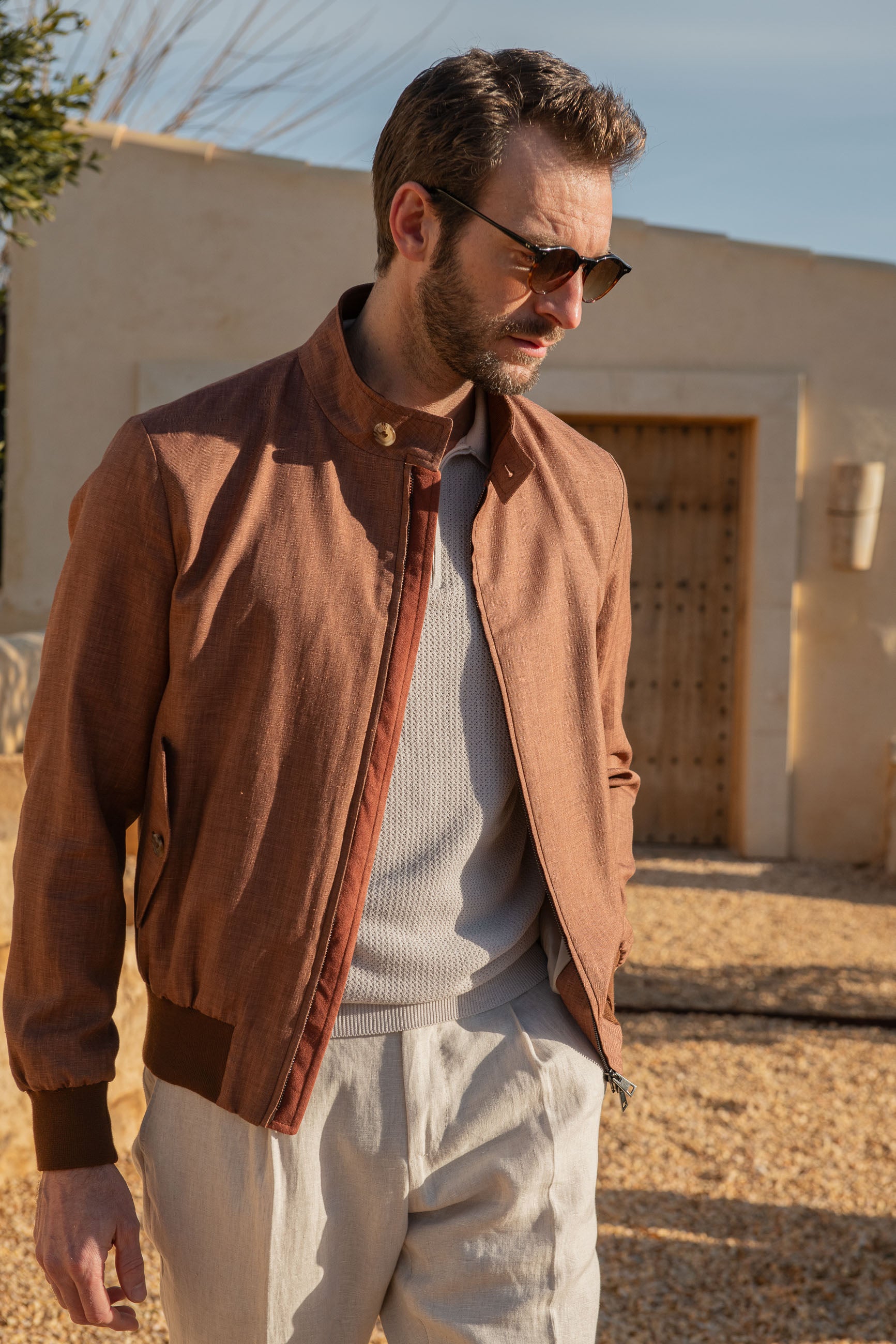 Rusty short jacket, rusty casual jacket, outerwear summer jacket, rusty jacket for summer, casual jacket, summer short jacket rusty, Veste courte rouillée, veste décontractée rouillée, vêtement d'extérieur pour l'été, veste rouillée pour l'été, veste décontractée, veste courte d'été couleur rouille, Giacca corta arrugginita, giacca casual rusty, giacca estiva outerwear, giacca color ruggine per l'estate, giacca casual, giacca corta estiva rusty,