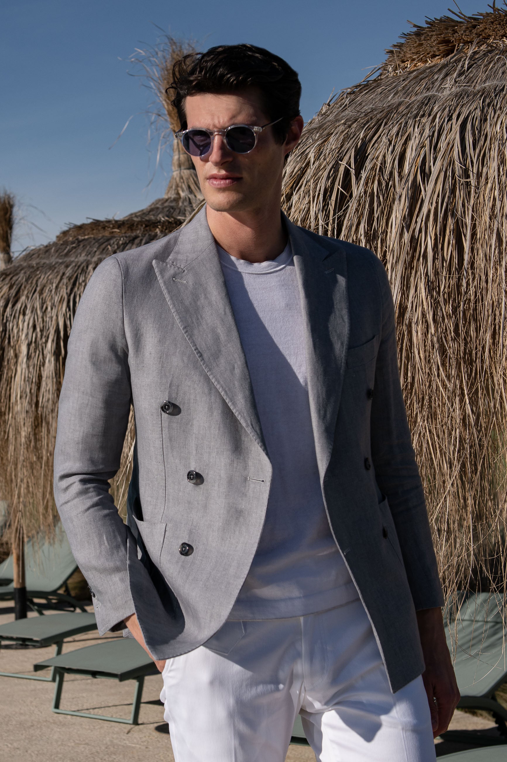  Double Breasted linen jacket, Grey Linen Jacket, Grey double breasted jacket, summer double breasted jacket, grey jacket, Veste en lin croisée, veste en lin grise, veste croisée grise, veste croisée d'été, veste grise, Giacca doppiopetto in lino, Giacca in lino grigia, Giacca doppiopetto grigia, Giacca doppiopetto estiva, Giacca grigia