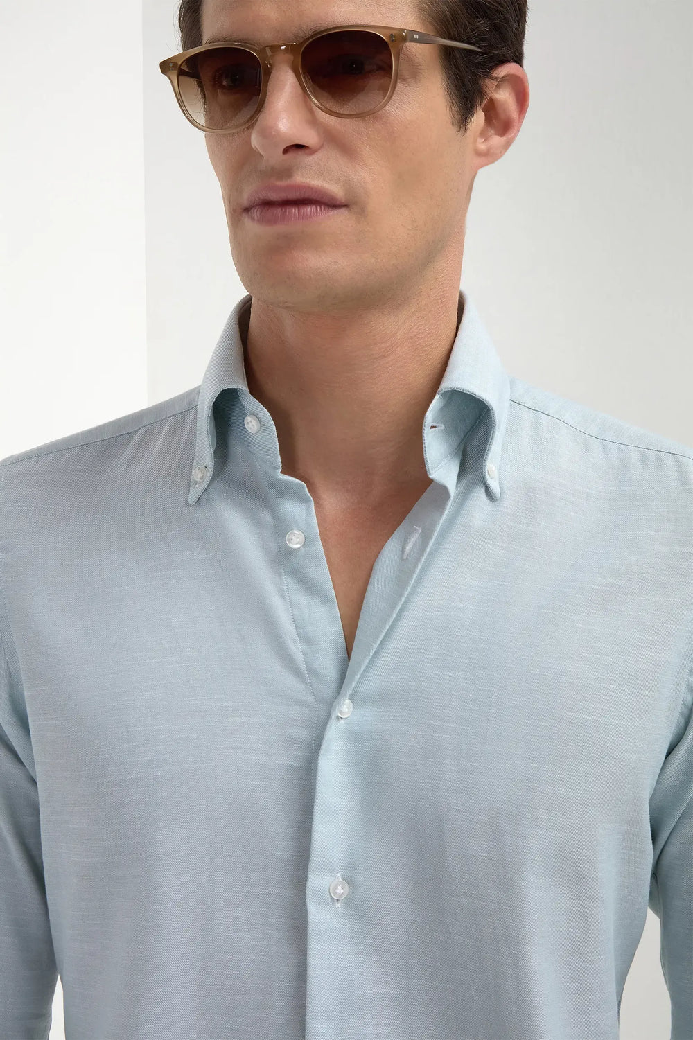 Chemise à col boutonné en chambray couleur vert d'eau - Made in Italy