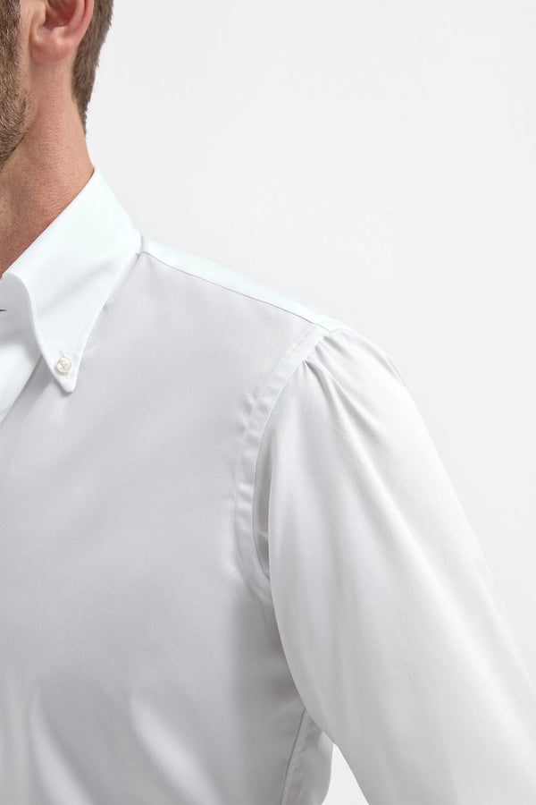 White button down shirt, Italian white button down shirt, luxury white shirt, premium button down shirt for men, elegant men’s white shirt, handcrafted Italian shirt, classic white button down shirt, stylish formal shirt, chemise blanche italienne à col boutonné, chemise de luxe blanche, chemise blanche classique à col boutonné, chemise faite à la main en Italie, camicia bianca con bottoni, camicia elegante in cotone italiano, camicia formale italiana