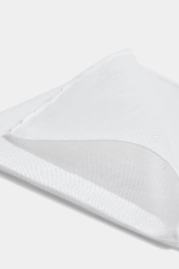 White Linen Pocket Square, men's white pocket square, elegant linen handkerchief, formal white pocket square, breathable linen accessory, pochette en lin blanche pour hommes, pochette élégante en lin, accessoire formel en lin blanc, fazzoletto da taschino bianco in lino, fazzoletto elegante bianco, accessorio formale in lino.