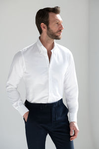 Brushed Italian Cotton Shirt, Italian Style White Cotton Shirt, Button Down Soft Touch Shirt, White Cotton Shirt, Chemise en coton italien brossé, chemise en coton blanc de style italien, chemise boutonnée au toucher doux, chemise en coton blanc, Camicia in cotone italiano satinato, camicia in cotone bianco all'italiana, camicia button-down soft-touch, camicia in cotone bianco,