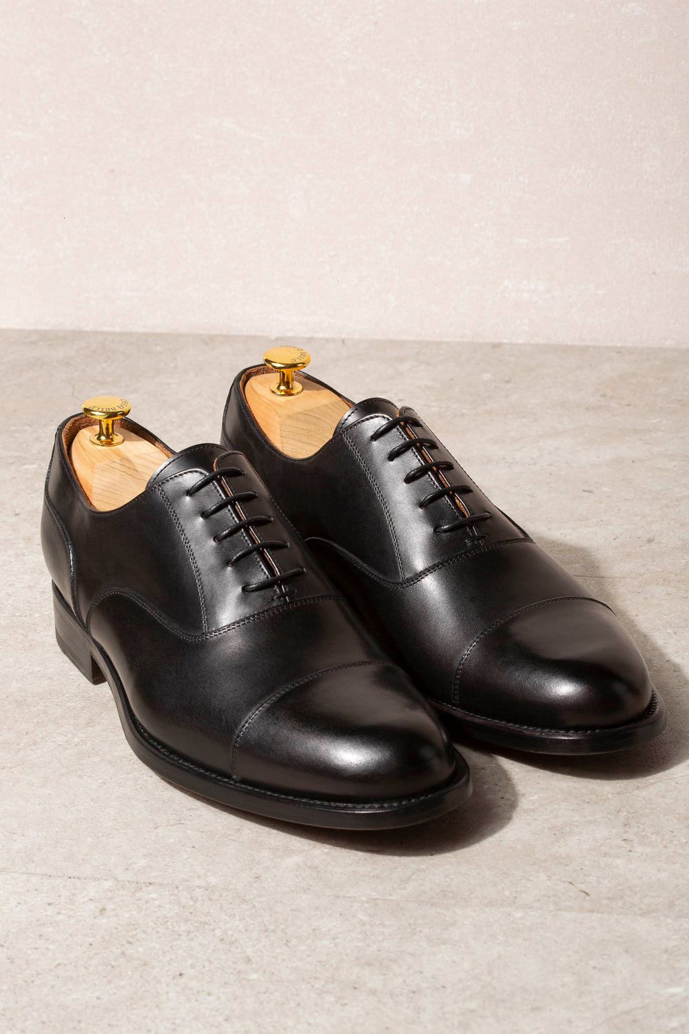 black oxfords, richelieus noirs, black classic shoe men, soulier classique homme noir, richelieu classique noir, classic black oxford, black classic shoes men