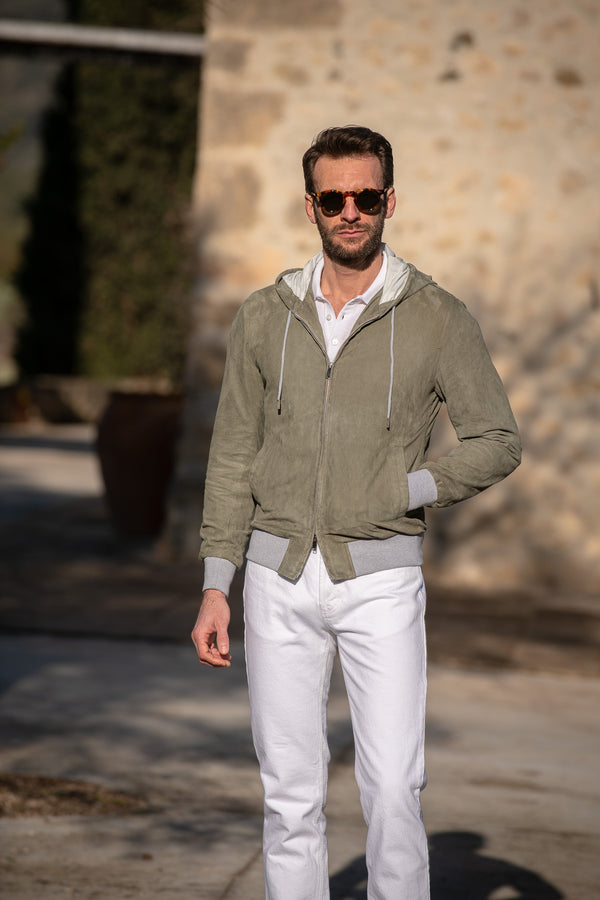 Giubbotto bomber con cappuccio in suede Salvia – Made in Italy