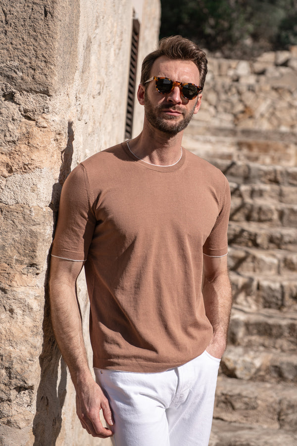 Cotton Knitted T- Shirt, Knitted T-Shirt, Rusty T-Shirt, Cotton Knitted Rusty colorT-Shirt, Italian Cotton T-Shirt, T-shirt en coton tricoté, T-Shirt tricoté, T-Shirt couleur rouille, T-Shirt en coton tricoté couleur rouille, T-Shirt en coton italien, Maglietta in cotone lavorato a maglia, T-Shirt lavorata a maglia, T-Shirt color ruggine, T-Shirt in cotone lavorato a maglia color ruggine, T-Shirt in cotone italiano,